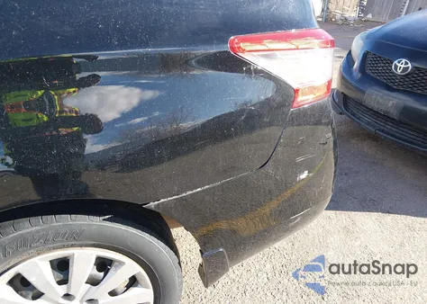 2013 Nissan Sentra S z USA, uszkodzony, nr VIN 3N1AB7AP8DL767125